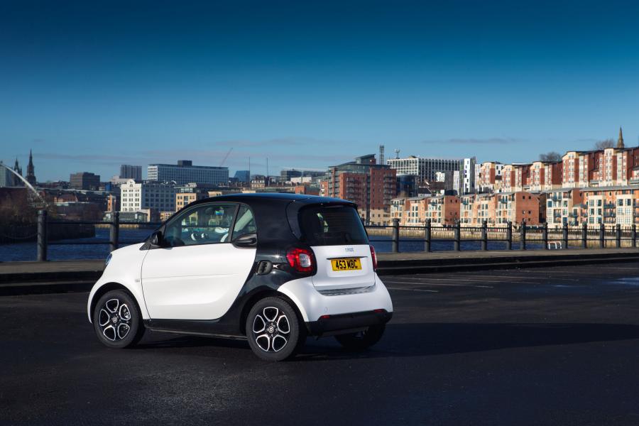  Smart ForTwo Prime Coupe 2015 года  (UK) (фото 6 из 19)